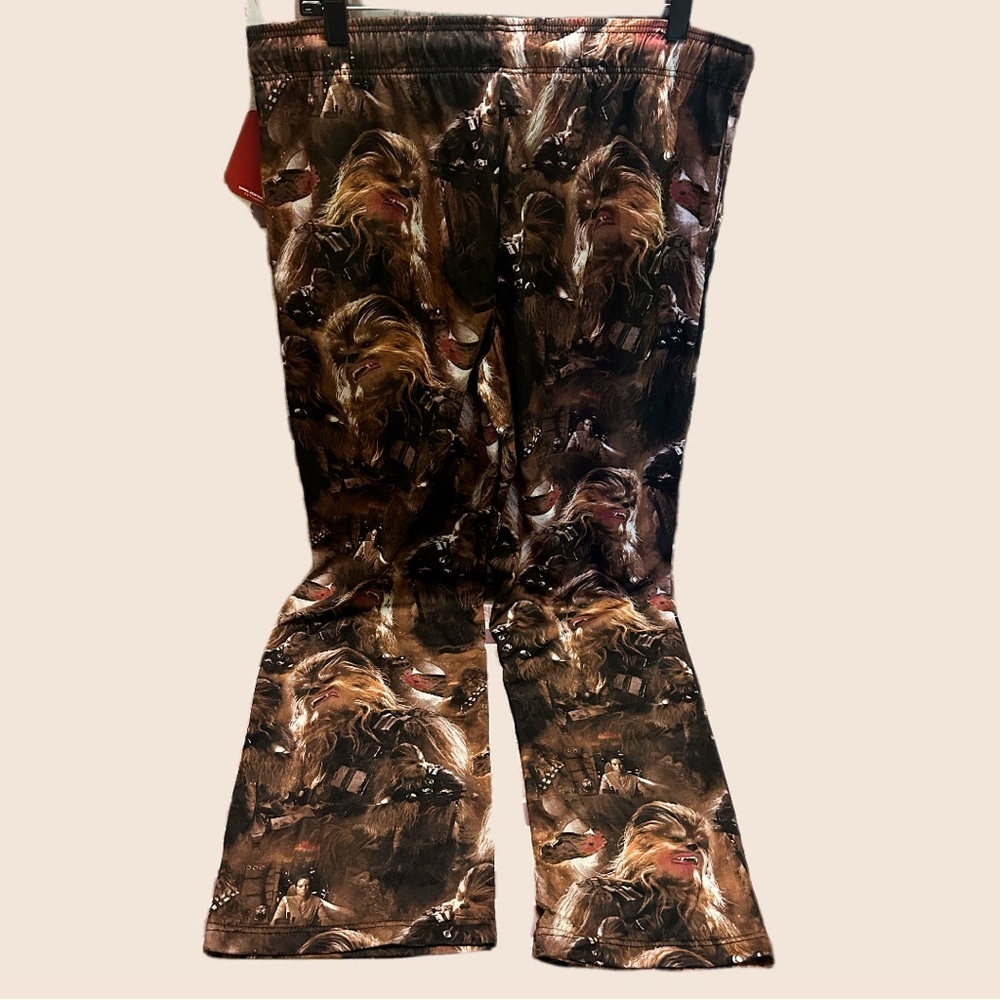 Star Wars Men’s Chewbacca Themed Apparel L